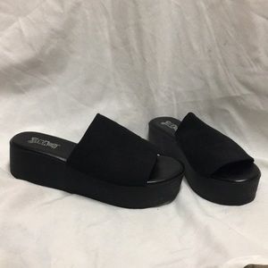 Brash | Black Platform Sandals